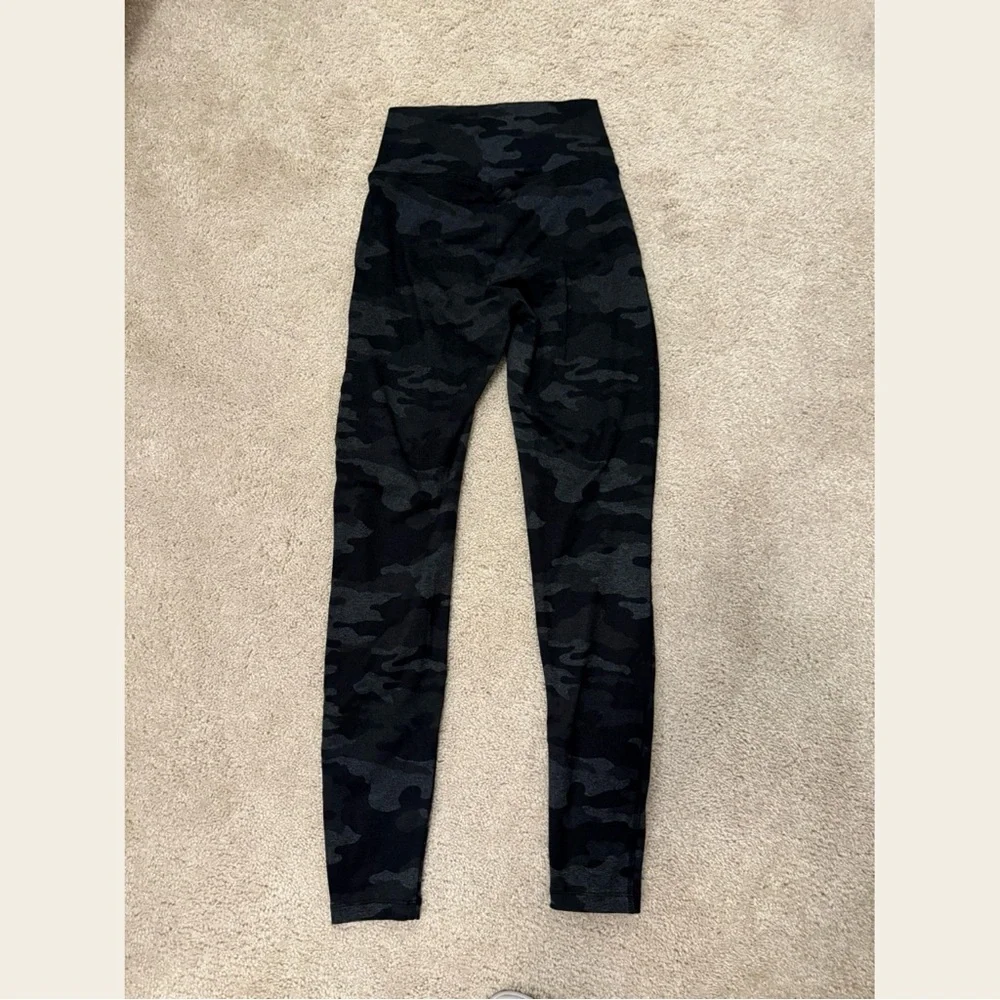 Bombshell Leggings!  Cross listed on Mercari! - Picture 3 of 5